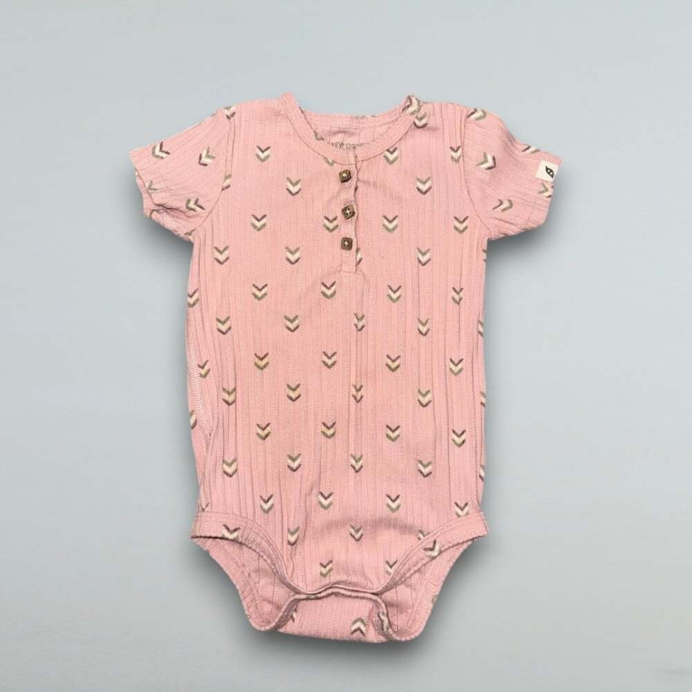 Pink Ribbed Chevron Print Short Sleeve Bodysuit Button Front Baby 18M